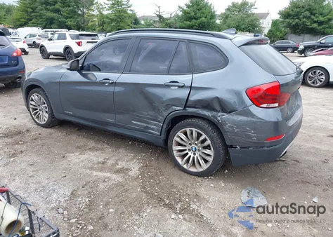 2015 BMW X1 xDrive28I из США, поврежденный, VIN WBAVL1C57FVY34379